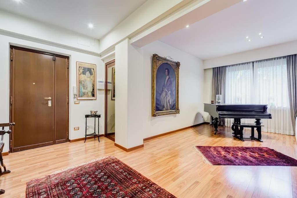 Exclusive Apartment In Eur Lake Rom Exteriör bild