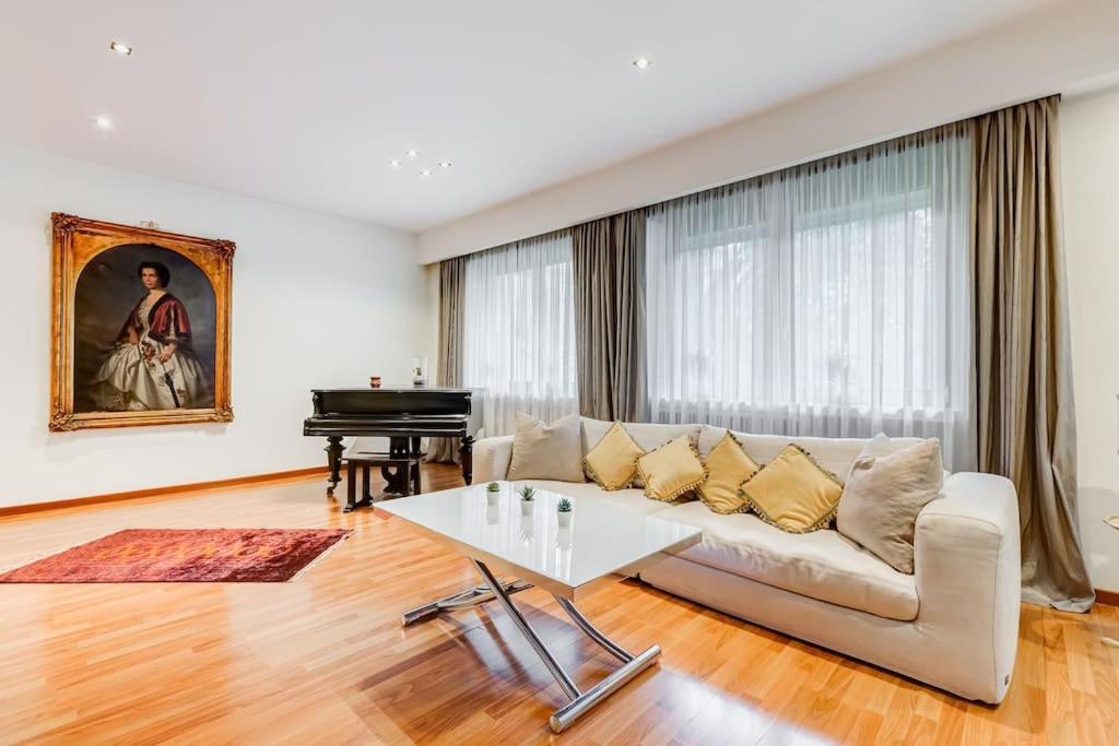 Exclusive Apartment In Eur Lake Rom Exteriör bild