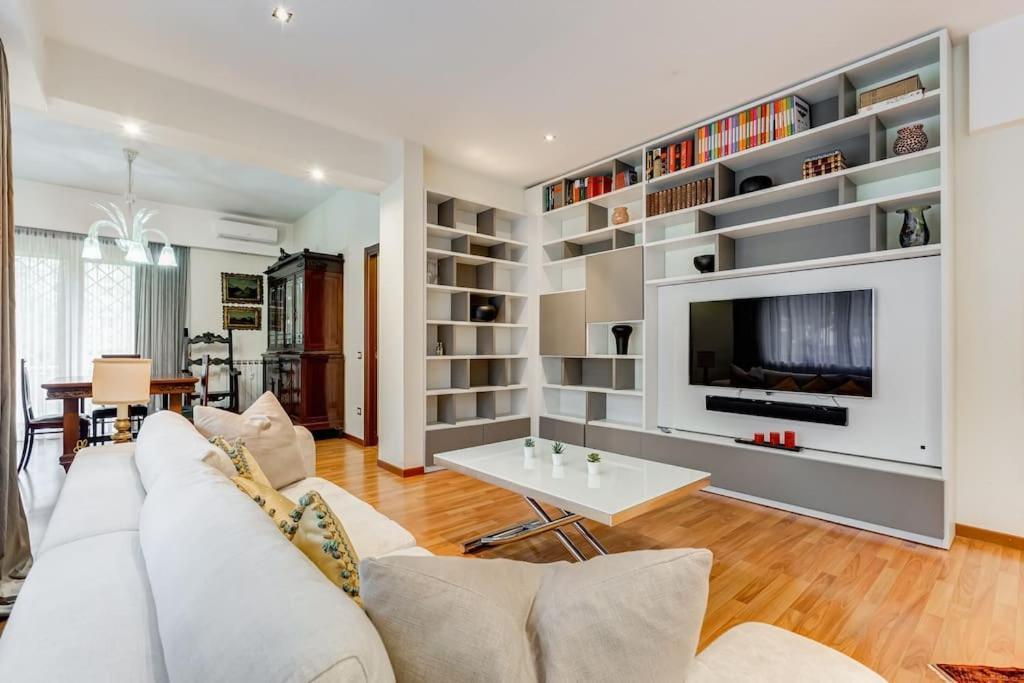 Exclusive Apartment In Eur Lake Rom Exteriör bild