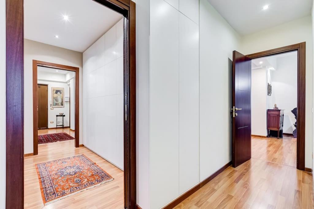 Exclusive Apartment In Eur Lake Rom Exteriör bild