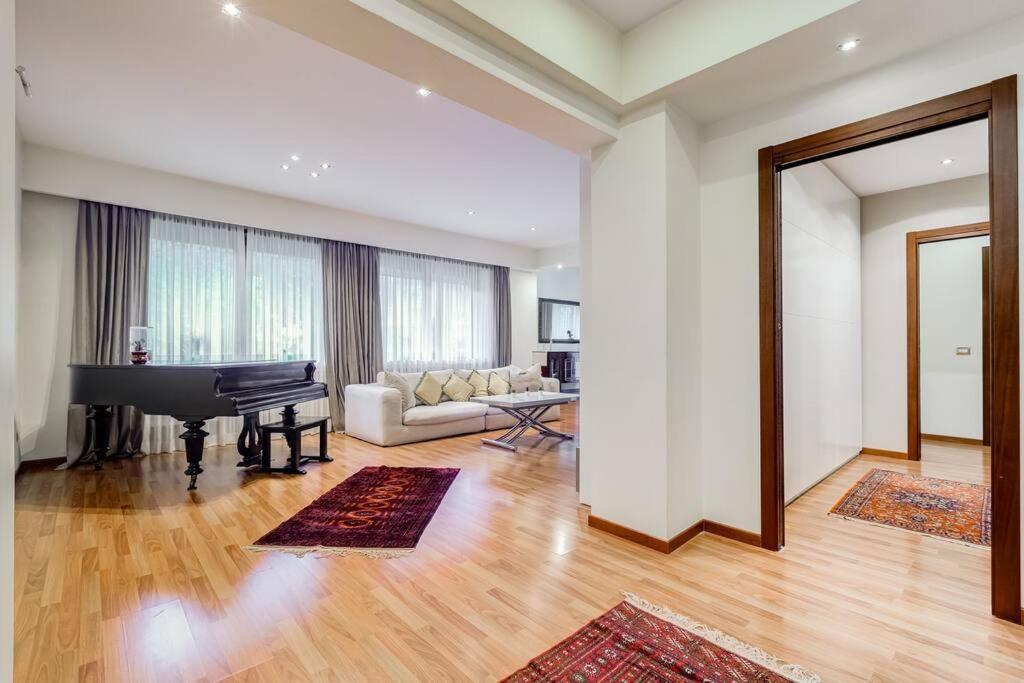 Exclusive Apartment In Eur Lake Rom Exteriör bild